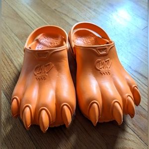 Adult Clawz like Crocs